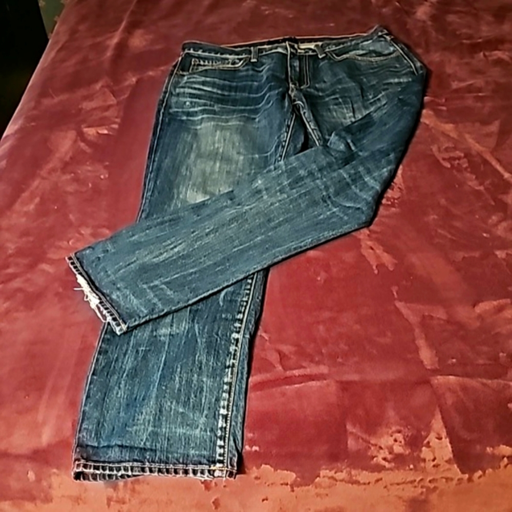 Lucky brand 410 athletic fit jeans 34x32  distressed blue